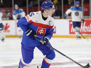 Dalibor Dvorský v zápase Slovensko - Kazachstan na MS v hokeji do 20 rokov 2025.