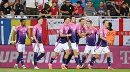 Nemeckí futbalisti sa tešia po strelenom góle v zápase Anglicko - Nemecko v skupine B na EURO U21 2025.
